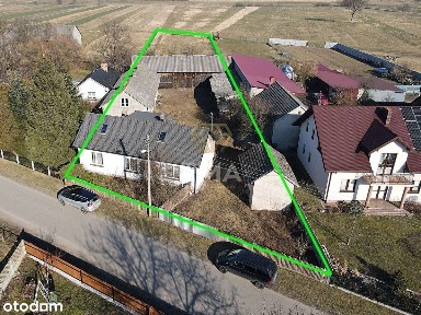 Dom z budynkami gospodarczymi Bolesławów