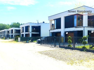 5 pokoi*brak skosów*Zaścianki* Urokliwe osiedle