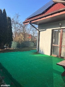 Ładny Dom z Dala od Zgiełku !