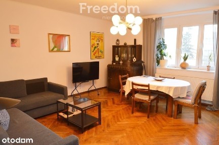 Czteropokojowe mieszkanie na Nowej Wsi Królewskiej