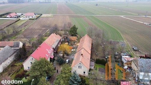 Dom w Chwalibożycach z działkami budo. 50 arów