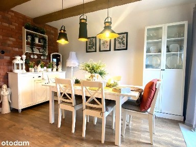 Atrakcyjny dom w spokojnej dzielnicy Leszna