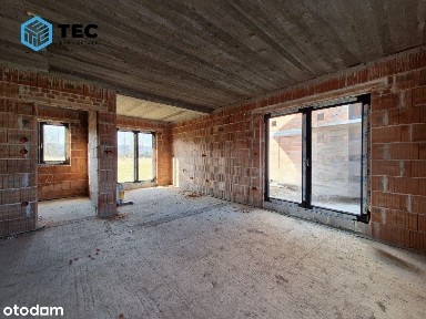 Ogród ok. 400 m2, miejsca postojowe, brak skosów