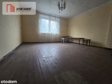 * mieszkanie segment Żelazno + budynek gospodarczy