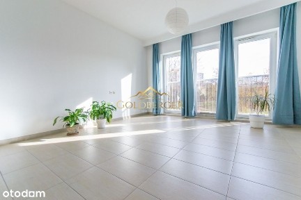 2 przestronne pokoje z m.postojowym z cenie!