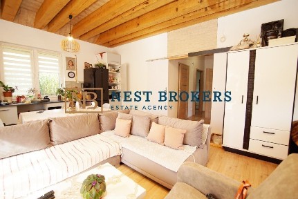 Nowoczesny dom wolnostojący z tarasem