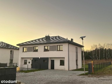 Komfortowy bliźniak 12 km od Mielna