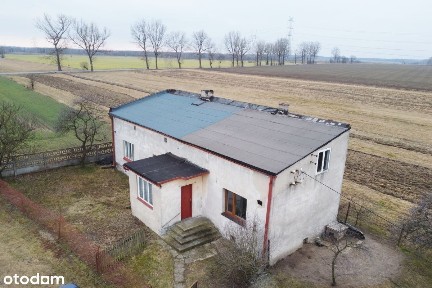 Dom mieszkalny z kuchnią i piecem kaflowym