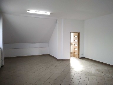 Lokal biurowo-usługowy (60 m2) - Brzesko przy rondzie