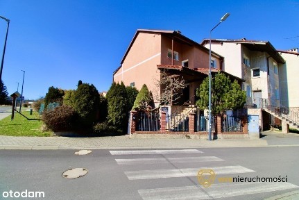 Przestronny dom z dużym ogrodem na sprzedaż!