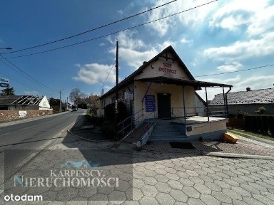 Budynek handlowo-usługowy-mieszkaniowy.