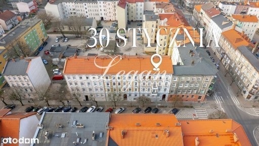 Przestronne mieszkanie w odnowionej kamienicy!