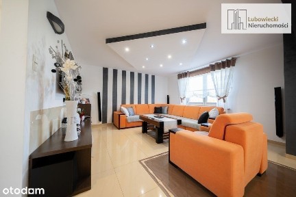 Dom jednorodzinny z zagospodarowaną działką - Wały