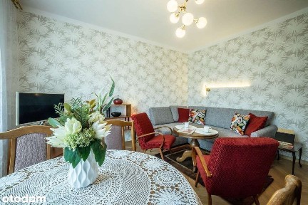 2 pok z dużym tarasem i m postojowym, ul Częstochowska