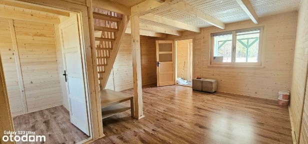 Uroczy drewniany dom całoroczny pośród lasów!