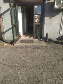 Do wynajęcia lokal usługowy pod sklep z ogródkiem letnim