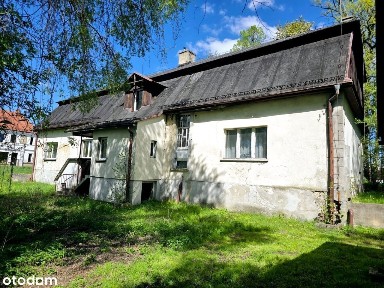 Zabytkowa oficyna - świetna inwestycja w sercu Tworoga!