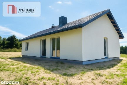 Dom z duża działką otoczony lasem