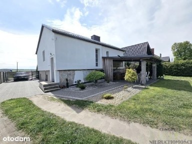 Zadbany Dom W Spokonej Okolicy!