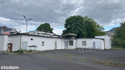 Budynek po zakładzie przetwórstwa mięsnego razem z działką