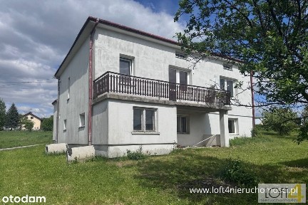 Dom w malowniczej Ropicy Polskiej.