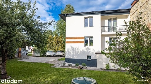 Dom jednorodzinny Sosnowiec z ogrodem i garażem