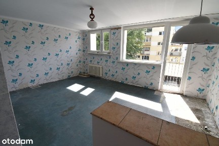 Kawalerka Os. Słoneczne, Blok VI Piętrowy