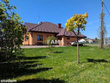 Dom wolnostojący 164 m2, działka 965 m2, Fabianki