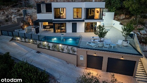 Willa nad Adriatykiem z Widokiem na Morze. Chorwacja. Wyspa Korcula