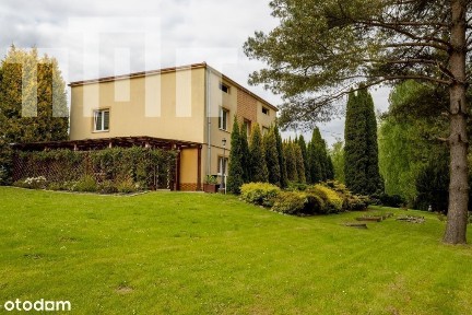 Duża działka, wolnostojący, 2-piętrowy