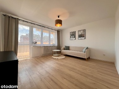 Trzy pokoje - balkon-winda, na ul.Dąbrowskiego