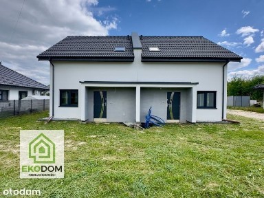 Ostatni dom w zabudowie bliźniaczej 94 m2 / Lubliniec, Kochcicka