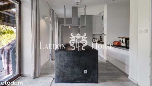 Dom wolnostojący na zamkniętym osiedlu