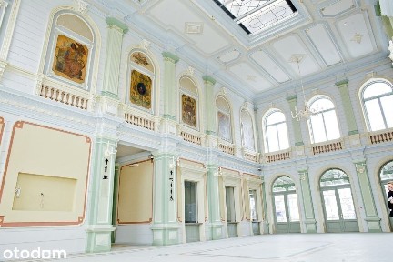 Lokal handlowo-usługowy, Dworzec PKP Przemyśl, Plac Legionów 2