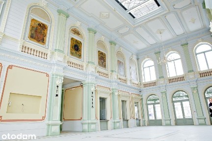 Lokal handlowo-usługowy, Dworzec PKP Przemyśl, Plac Legionów 2