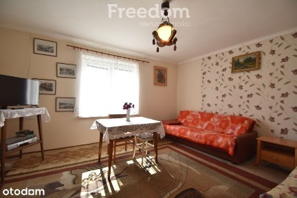 Dom z działkami rolnymi.