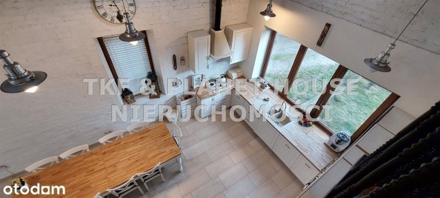 Dom typu Stodoła, gm. Rokiciny, Wysoki standard