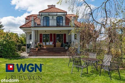 Dom wolnostojący o pow. 187m2 w Piastowie.