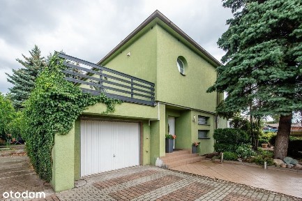Dom mieszkalno-usługowo-inwestycyjny, Podolany
