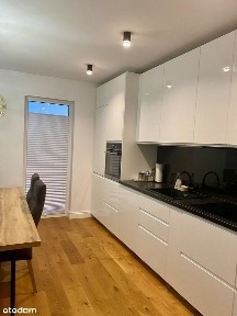 Nowoczesne mieszkanie z ogródkiem