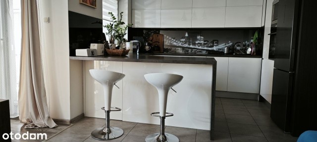 Atrakcyjne 3-pokojowe mieszkanie z balkonem i miejscem parkingowym