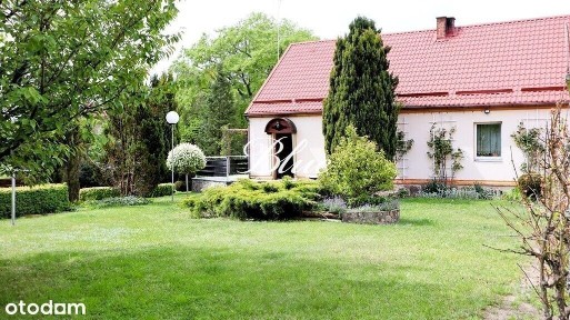 Klimatyczny dom w Taczałach z dużym ogrodem