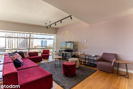 Beautiful 3 bedroom apartment at Złota 44