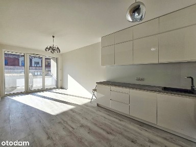 Atrakcyjne 2 Pokoje Z Tarasem / Os.wolność / Rado