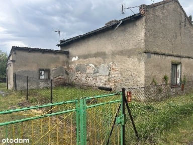 Dom wolnostojący do remontu/ działka 1330 m2/