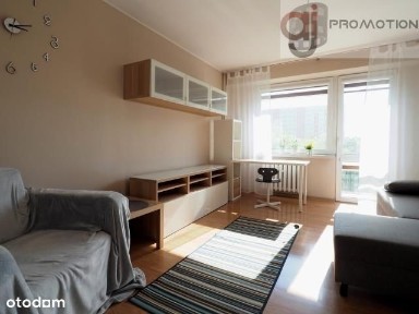 Kawalerka z oddzielną kuchnią i balkonem 32,5 mkw