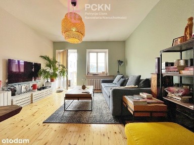 3 pokojowe z balkonem kamienica Opole przy Rynku