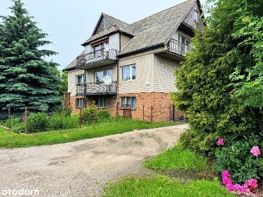 Stanomin - duży dom, budynki gospodarcze