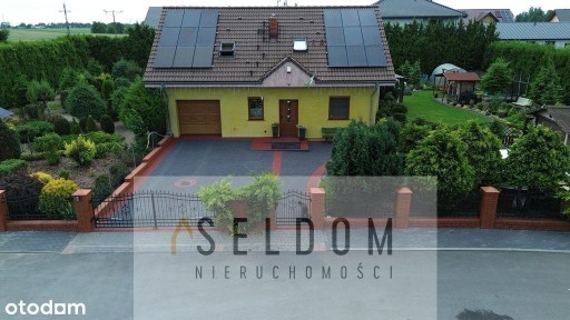 Dom samowystarczalny z basenem i ogrodem zimowym