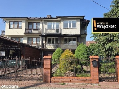 Miejski azyl - dom w Połańcu z tarasem i ogrodem